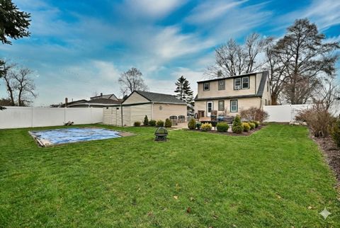 Tiny photo for 371 E Dickens Avenue, Northlake, IL 60164 (MLS # 12559812)