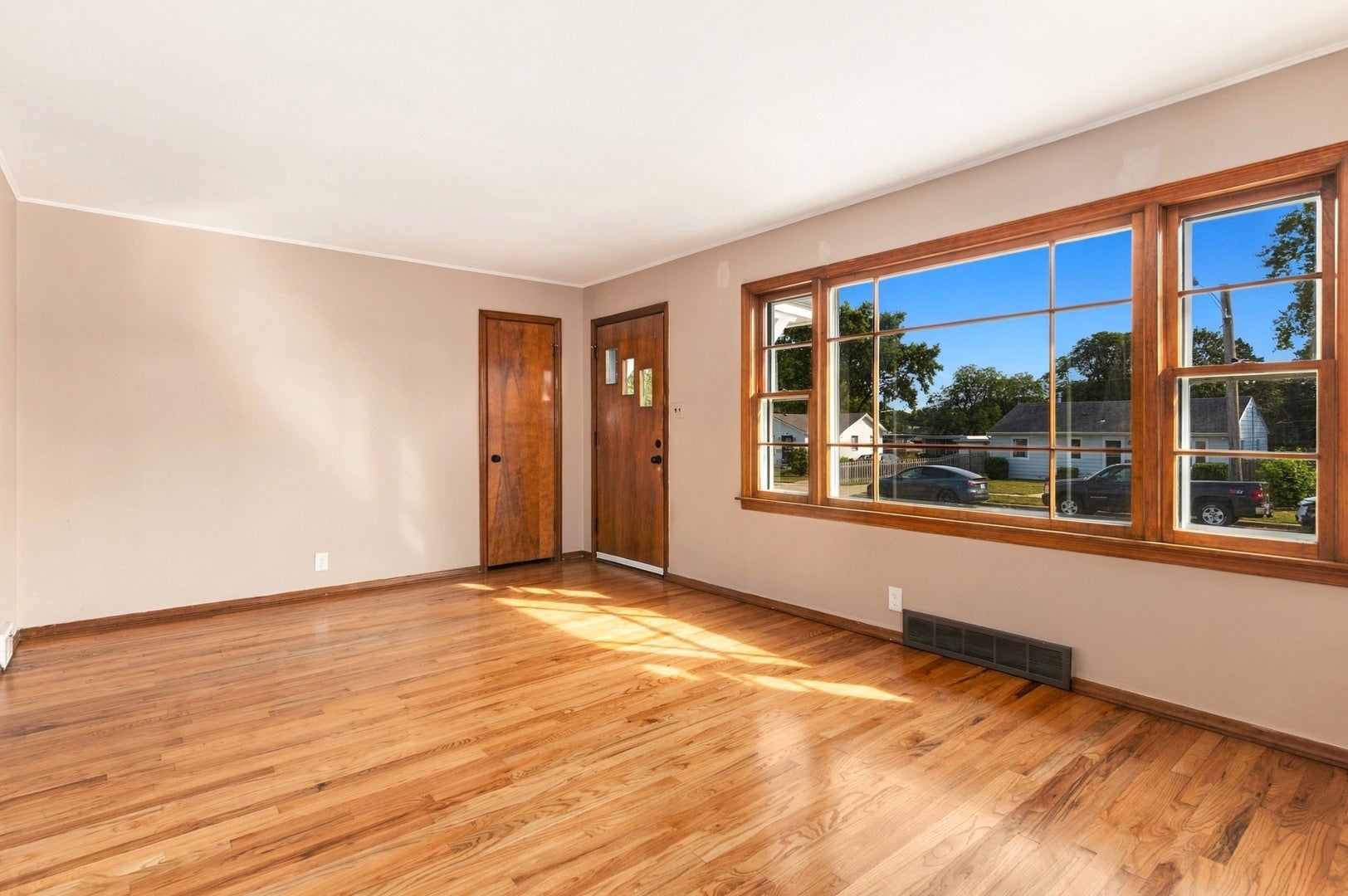 124 Riverside Drive
