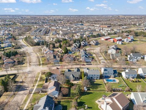 Tiny photo for 2132 Colonial Street, Aurora, IL 60503 (MLS # 12600878)