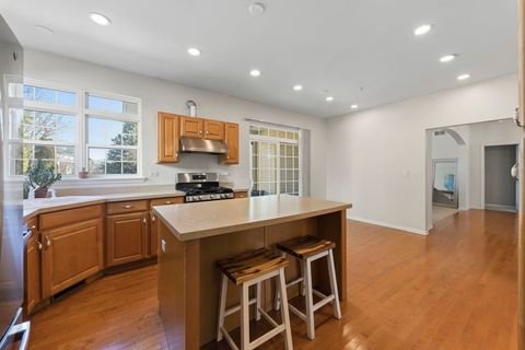 Tiny photo for 2132 Colonial Street, Aurora, IL 60503 (MLS # 12600878)