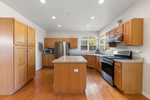 Tiny photo for 2132 Colonial Street, Aurora, IL 60503 (MLS # 12600878)