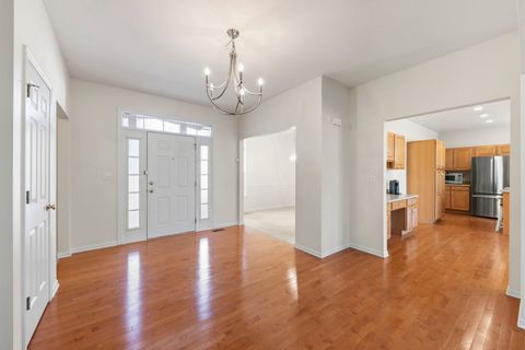 Tiny photo for 2132 Colonial Street, Aurora, IL 60503 (MLS # 12600878)