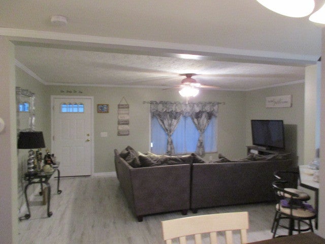 894 Meadowlark Circle