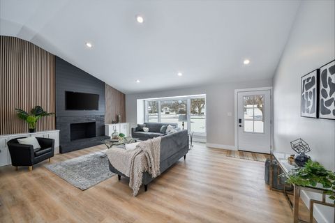 Tiny photo for 5740 Ridgewood Drive, Western Springs, IL 60558 (MLS # 12545740)