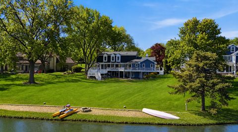 Photo of 1480 Lake Shore Drive S, Barrington, IL 60010 (MLS # 12643176)