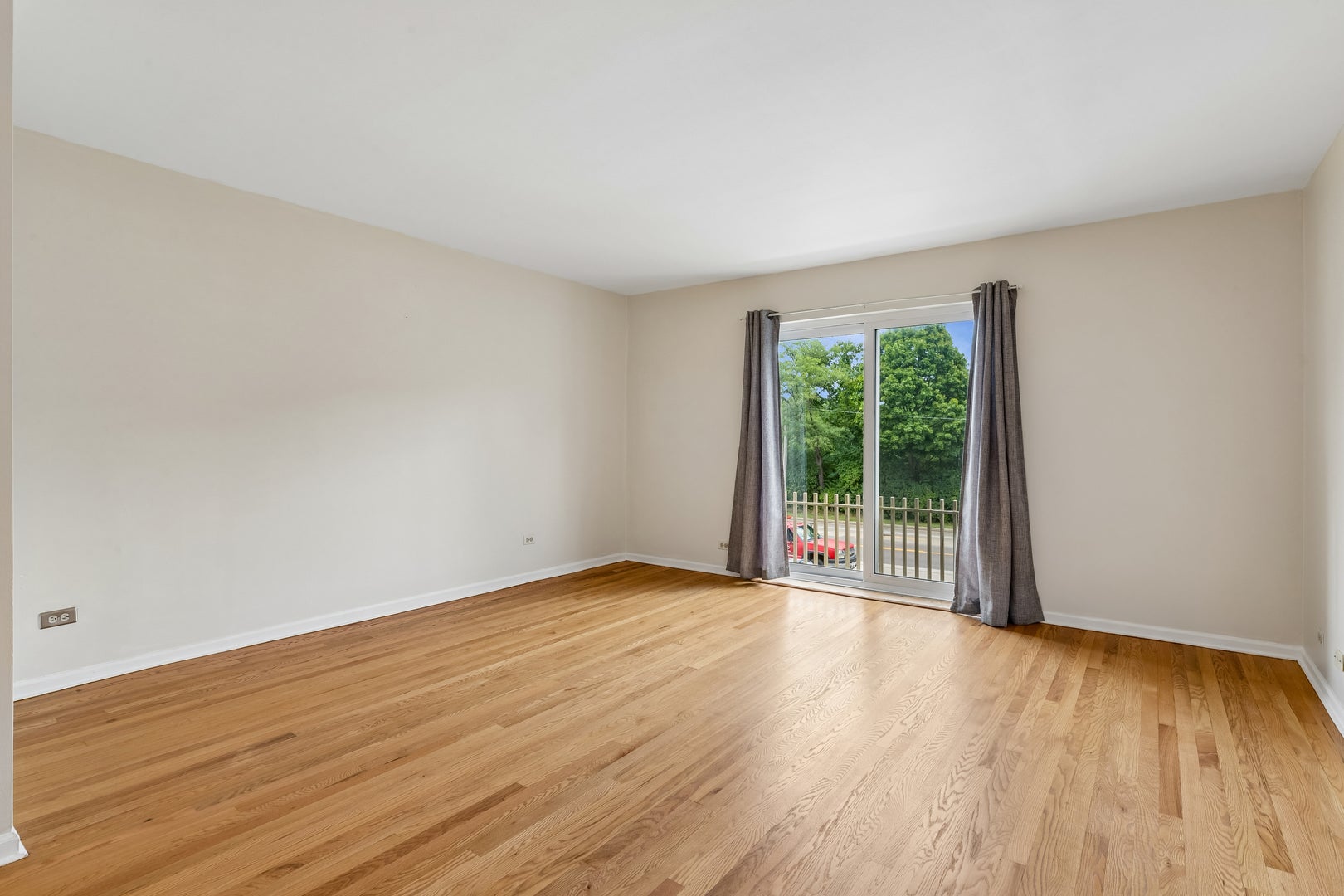 140 Green Bay Road 2