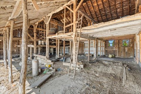 Tiny photo for 954 N 2401st Road, Ottawa, IL 61350 (MLS # 12471000)