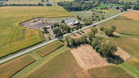 Tiny photo for 954 N 2401st Road, Ottawa, IL 61350 (MLS # 12471000)