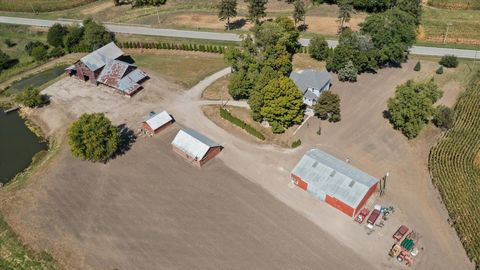 Tiny photo for 954 N 2401st Road, Ottawa, IL 61350 (MLS # 12471000)