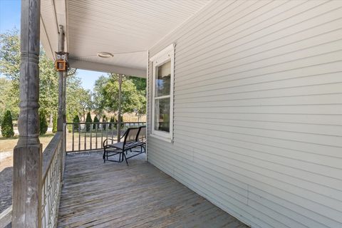 Tiny photo for 954 N 2401st Road, Ottawa, IL 61350 (MLS # 12471000)