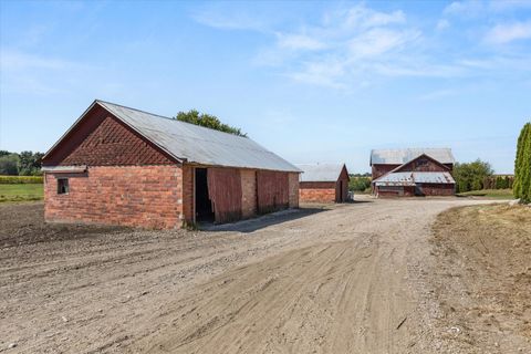 Tiny photo for 954 N 2401st Road, Ottawa, IL 61350 (MLS # 12471000)