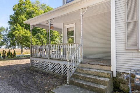 Tiny photo for 954 N 2401st Road, Ottawa, IL 61350 (MLS # 12471000)