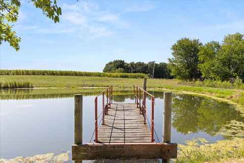 Tiny photo for 954 N 2401st Road, Ottawa, IL 61350 (MLS # 12471000)