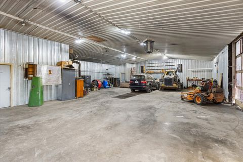 Tiny photo for 954 N 2401st Road, Ottawa, IL 61350 (MLS # 12471000)