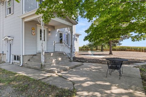 Tiny photo for 954 N 2401st Road, Ottawa, IL 61350 (MLS # 12471000)