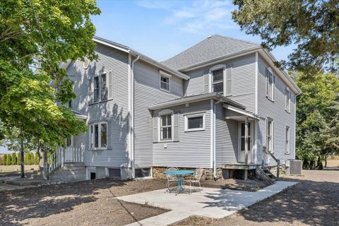 Tiny photo for 954 N 2401st Road, Ottawa, IL 61350 (MLS # 12471000)