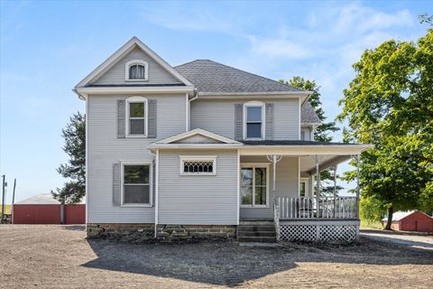 Tiny photo for 954 N 2401st Road, Ottawa, IL 61350 (MLS # 12471000)