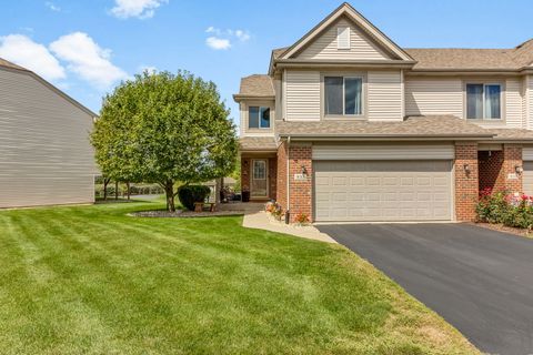 Photo of 8312 Chestnut Court, Frankfort, IL 60423 (MLS # 12454679)