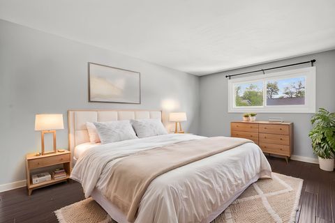 Tiny photo for 829 Dighton Lane #21E, Schaumburg, IL 60173 (MLS # 12611394)