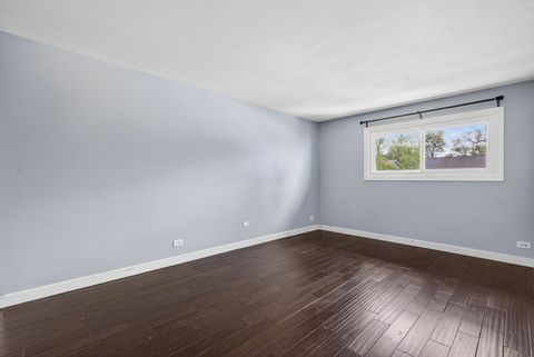 Tiny photo for 829 Dighton Lane #21E, Schaumburg, IL 60173 (MLS # 12611394)