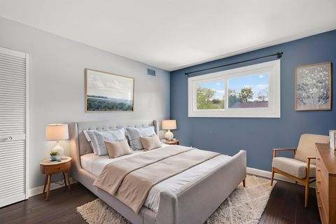 Tiny photo for 829 Dighton Lane #21E, Schaumburg, IL 60173 (MLS # 12611394)