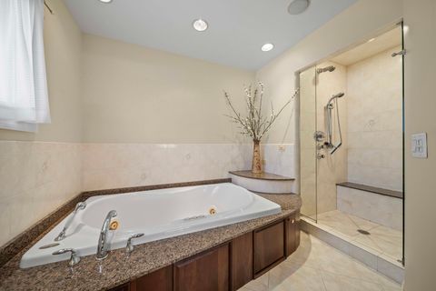 Tiny photo for 1943 Sunnyside Circle, Northbrook, IL 60062 (MLS # 12427225)