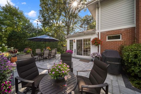 Tiny photo for 1943 Sunnyside Circle, Northbrook, IL 60062 (MLS # 12427225)