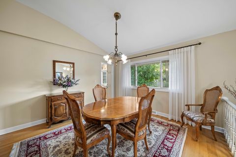 Tiny photo for 1943 Sunnyside Circle, Northbrook, IL 60062 (MLS # 12427225)