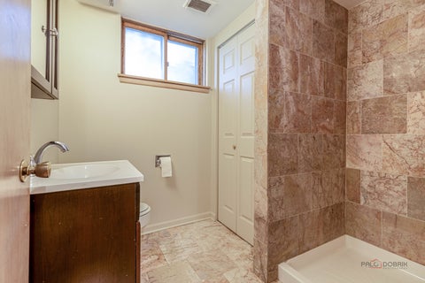Tiny photo for 914 S Arlington Heights Road, Arlington Heights, IL 60005 (MLS # 12736643)