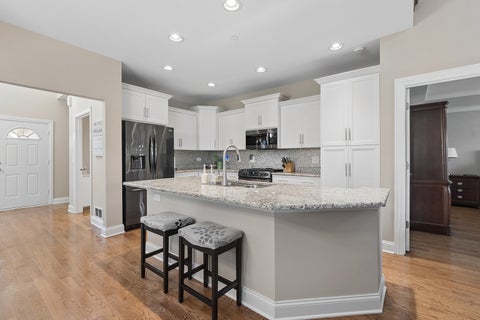 Tiny photo for 19764 Mulroy Circle, Tinley Park, IL 60487 (MLS # 12792805)