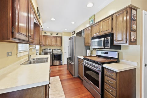 Tiny photo for 382 Maple Lane, Elk Grove Village, IL 60007 (MLS # 12768946)