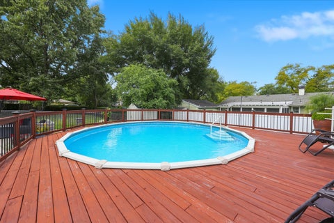 Tiny photo for 382 Maple Lane, Elk Grove Village, IL 60007 (MLS # 12768946)