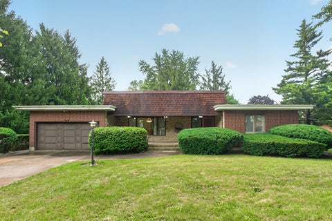 Photo of 100 Forsythe Lane, DeKalb, IL 60115 (MLS # 12756100)