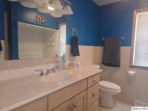 Tiny photo for 105 S Clermont St, Bowen, IL 62316 (MLS # 12604713)