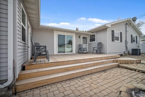 Tiny photo for 709 E Meade Street, Pontiac, IL 61764 (MLS # 12565934)