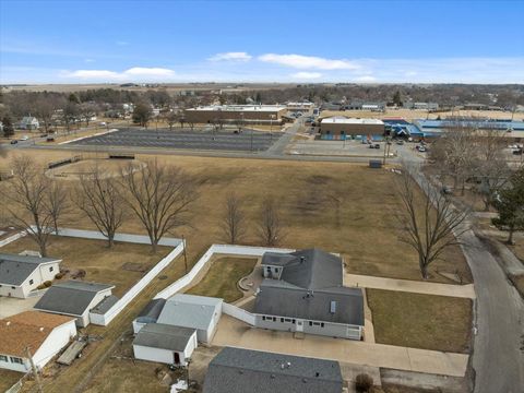 Tiny photo for 709 E Meade Street, Pontiac, IL 61764 (MLS # 12565934)