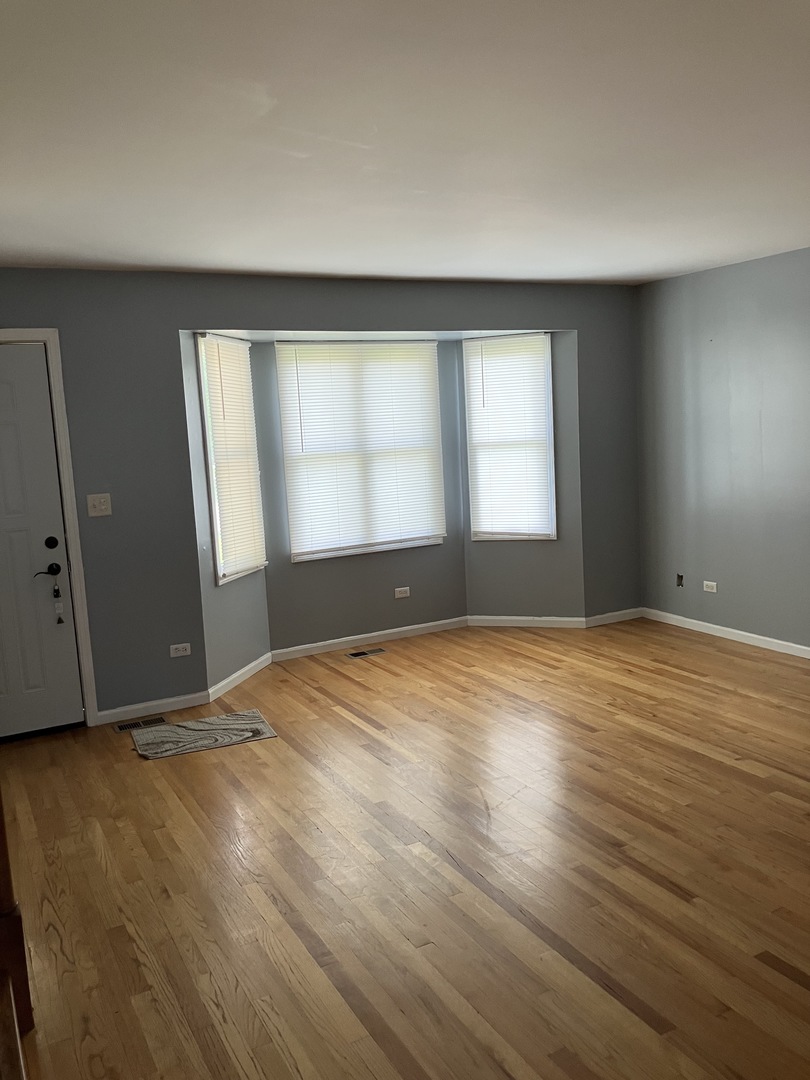 1105 HUNTINGTON Drive 1105
