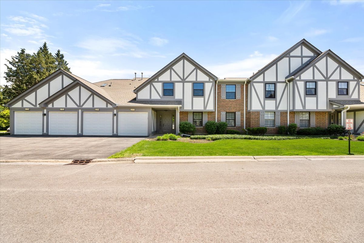 466 ELIZABETH Drive 17-C