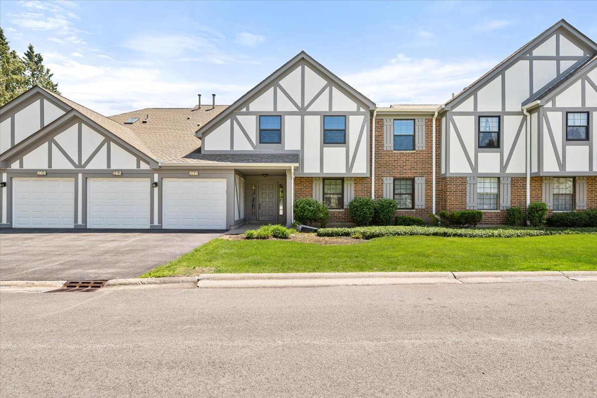 466 ELIZABETH Drive 17-C