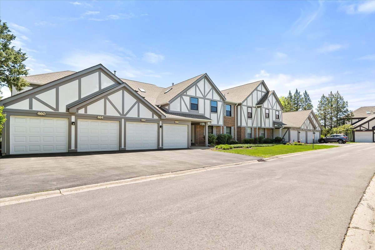 466 ELIZABETH Drive 17-C