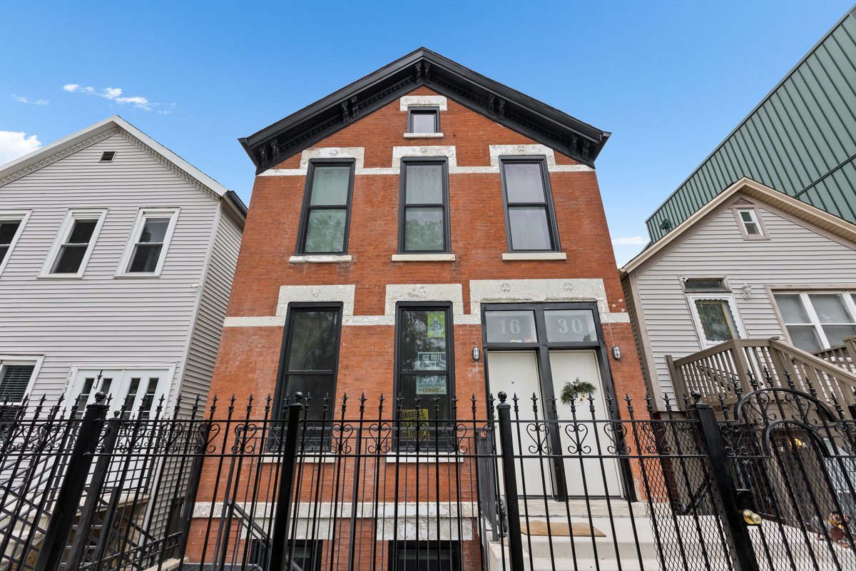 1630 W 21st Place