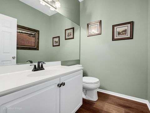 Tiny photo for 31104 Carpenter Court, Warrenville, IL 60555 (MLS # 12497029)