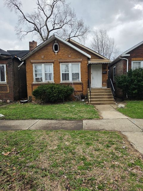 Photo of 14129 S Dearborn Street, Riverdale, IL 60827 (MLS # 12609648)