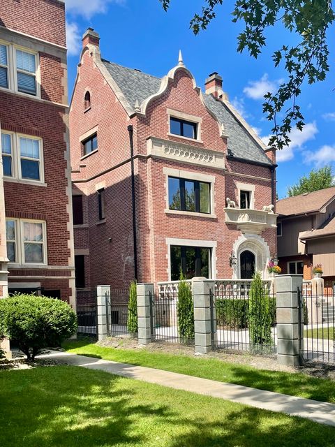 Tiny photo for 4730 S Greenwood Avenue, Chicago, IL 60615 (MLS # 12541443)