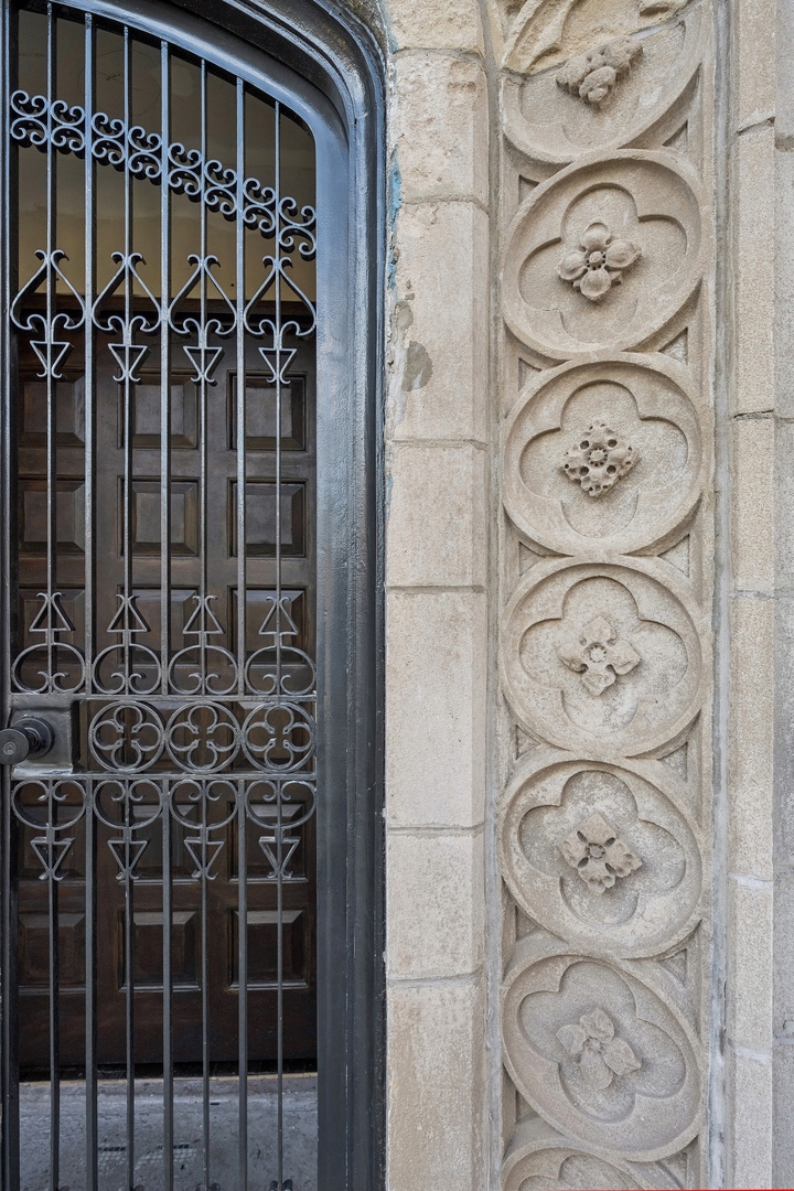 4730 S Greenwood Avenue