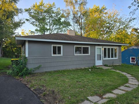 60 S Seebert Street Cary IL 60013