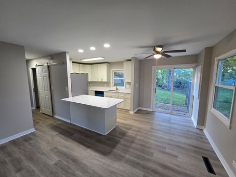 Tiny photo for 60 S Seebert Street, Cary, IL 60013 (MLS # 12491959)