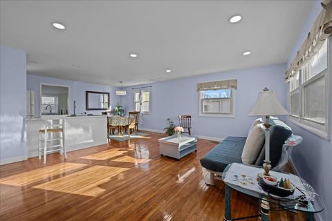 Tiny photo for 909 E Railroad Street, Sandwich, IL 60548 (MLS # 12546572)