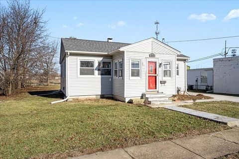 Tiny photo for 909 E Railroad Street, Sandwich, IL 60548 (MLS # 12546572)