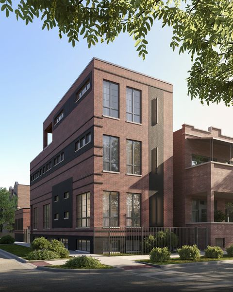 825 N Leavitt Street Chicago IL 60622